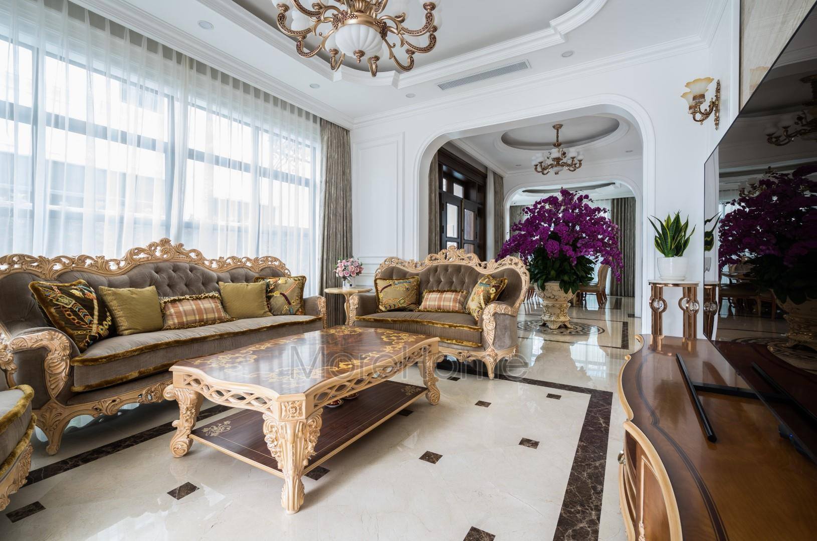 thiết kế phòng khách tân cổ điển